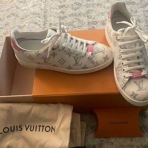 Louis Vuitton pink & white monogram sneakers